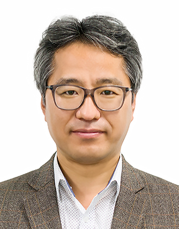 장화섭 센터장